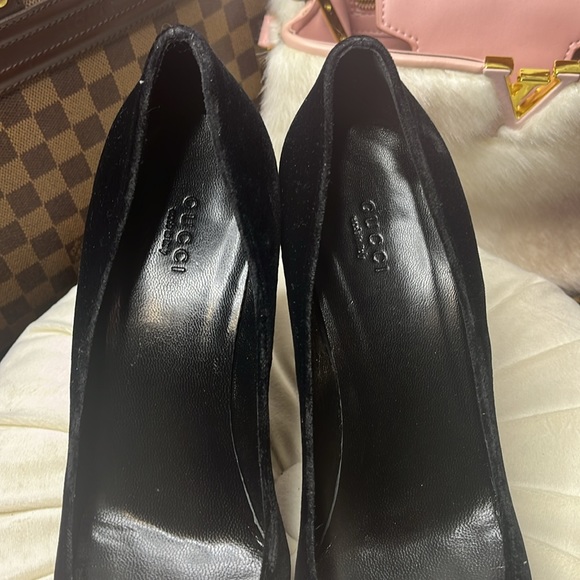 GUCCI VELVET HEELS - Picture 6 of 7